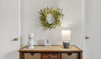 8138 Maple Stream Blvd, Indianapolis, IN 46217