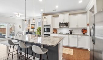 801 Deepwood Ct, Boiling Springs, SC 29316