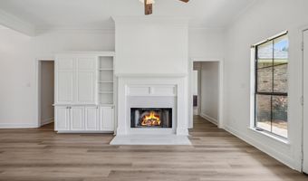 9832 S Vignes Lake Ave, Baton Rouge, LA 70817