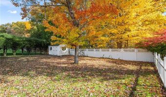 86 Forestdale Dr, Cumberland, RI 02864