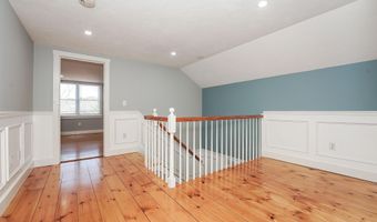 240 Oak St, Centerville, MA 02632