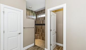 4872 N Prestwick Ave, Bel Aire, KS 67226