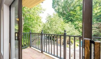 26202 Plantation Dr NE 202, Atlanta, GA 30324