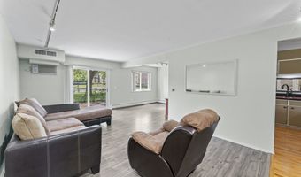 2319 E Olive St 1D, Arlington Heights, IL 60004