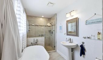 517 KUMQUAT Dr, Anna Maria, FL 34216