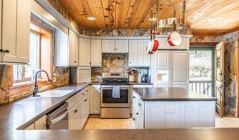 105 Lakewood Dr, Aberdeen, NC 28315