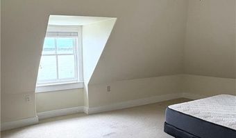 41 Walcott Ave, Jamestown, RI 02835