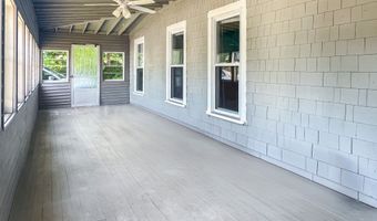 58 Shore Dr, Branford, CT 06405