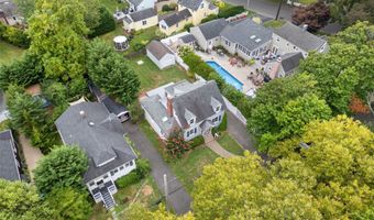 68 Prospect St, Amityville, NY 11701
