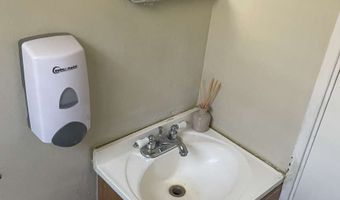 957 M L King Jr Dr NW, Atlanta, GA 30314