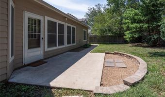 214 Hillside Dr, Baldwin City, KS 66006