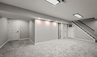 17 Pine Grove Dr, Batesville, IN 47006