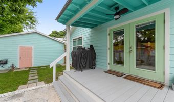 321 Saint George St, Bay St. Louis, MS 39520
