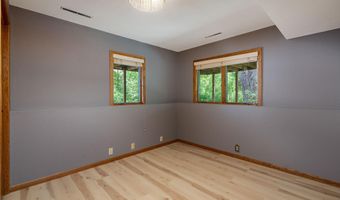2006 11th Ave NE, Austin, MN 55912