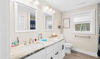 8 Big River Rd, Coventry, RI 02816