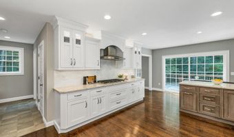 3 Victoria Rdg, Amherst, NH 03031