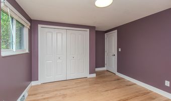 5120 Hensley Dr, Ann Arbor, MI 48103