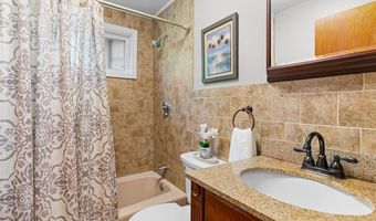 72 Winifred Ave, Warwick, RI 02889