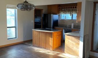 8415 SPICEWOOD Ct, Annandale, VA 22003