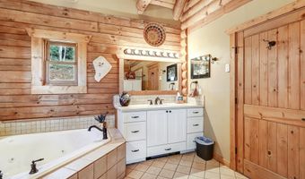 95 Panorama Way N, Angel Fire, NM 87710