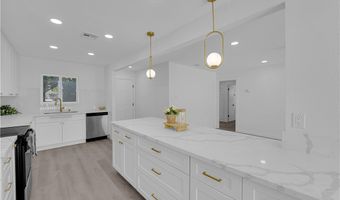 1317 Pyramid Dr, Las Vegas, NV 89108