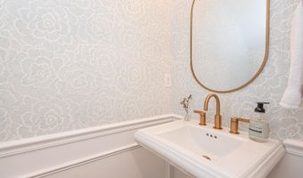 349 WALNUT HILL Dr, Berlin, MD 21811