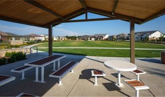 8220 Poinsettia St, Roseville, CA 95747