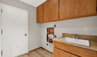 9945 SW 170TH Ave, Beaverton, OR 97007