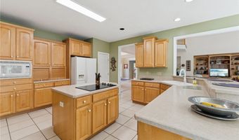 915 Cimarron Oval, Aurora, OH 44202