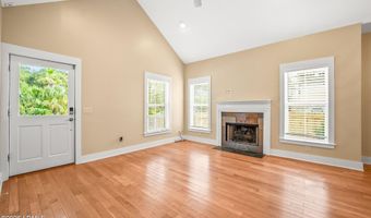 918 La Chere St, Beaufort, SC 29902