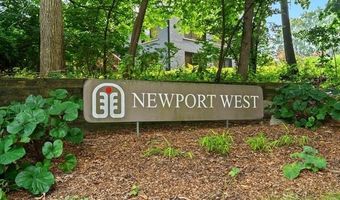 2208 Applewood Ct, Ann Arbor, MI 48103