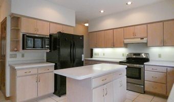 125 E WAYFARER Ln, Appleton, WI 54913