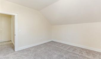 73 Maple Ave, Johnston, RI 02919