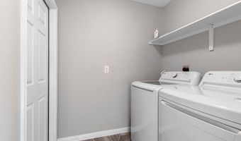 1933 Admiral Ln, Aransas Pass, TX 78336
