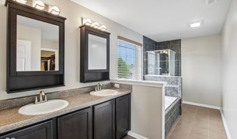 1628 Ballyganner Dr, Avon, IN 46123