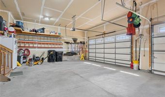 4212 Parkview Ln, Anoka, MN 55303