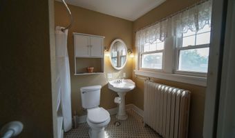 1004 2nd Ave, Ackley, IA 50601