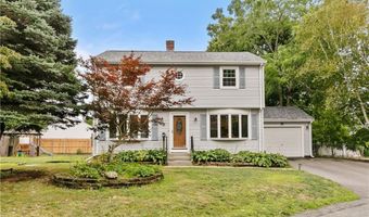 12 Granada Ter, Middletown, RI 02842