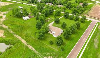 315 E High St, Baldwin City, KS 66006