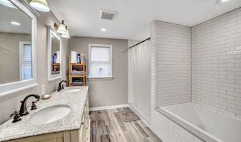 51 Lakeside Dr, Alloway, NJ 07422