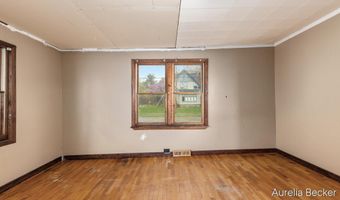 425 S Cedar St, Allegan, MI 49010
