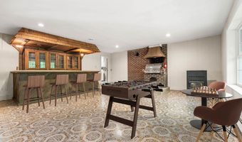 28 Olde Lantern Rd, Bedford, NH 03110