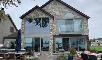 8115 Colony Dr, Algonac, MI 48001