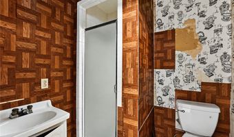 4 Cummings Ln, Bella Vista, AR 72715
