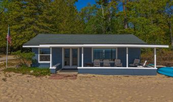3855 El Cajan Rd, Alpena, MI 49707