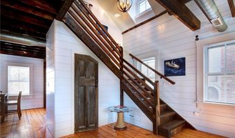 75 Mary St, Newport, RI 02840