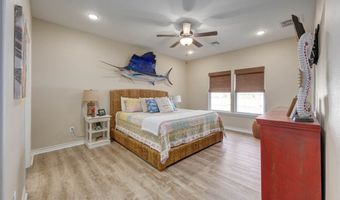 114 Tarpon Ct, Aransas Pass, TX 78336