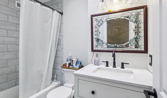 7521 VALLEY Ave, Philadelphia, PA 19128