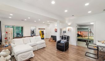 7809 FOX GATE Ct, Bethesda, MD 20817