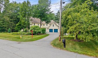 43 Darling Parke Dr, Bangor, ME 04401